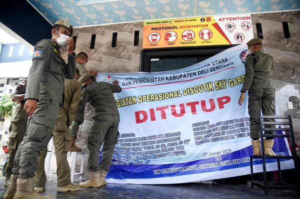 Tim Gabungan Segel Diskotik Sky Garden Deliserdang